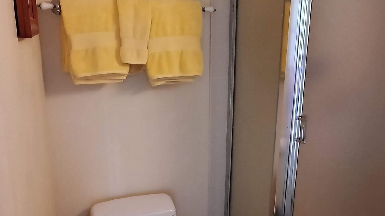 Photo of Bathroom in Maunaloa