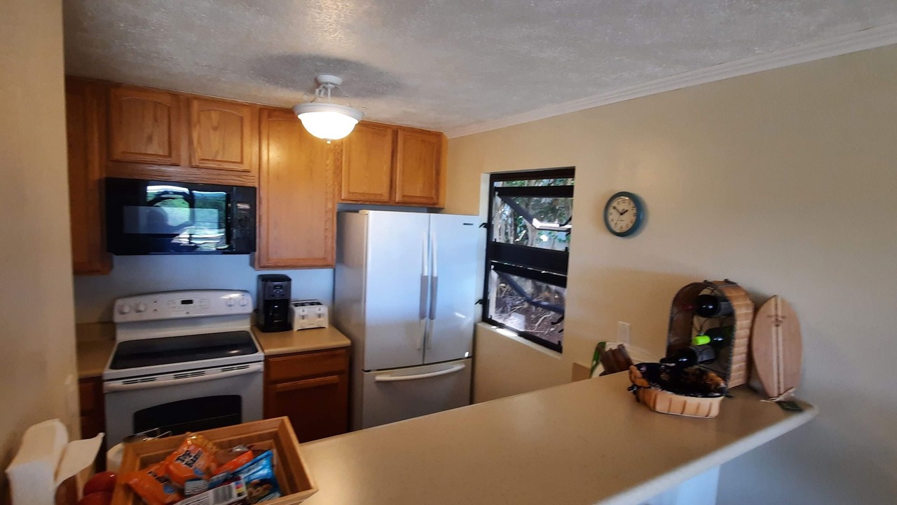 Photo of Kitchen in Maunaloa