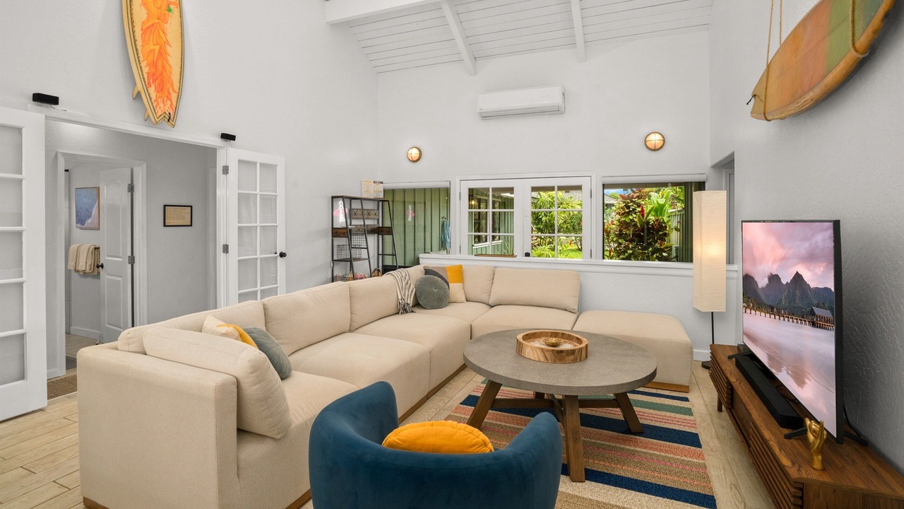 Photo of Livingroom in Princeville