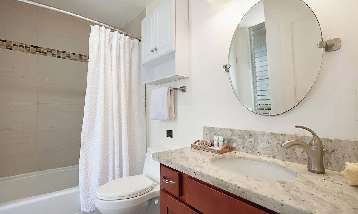 Photo of Bathroom in Wailua