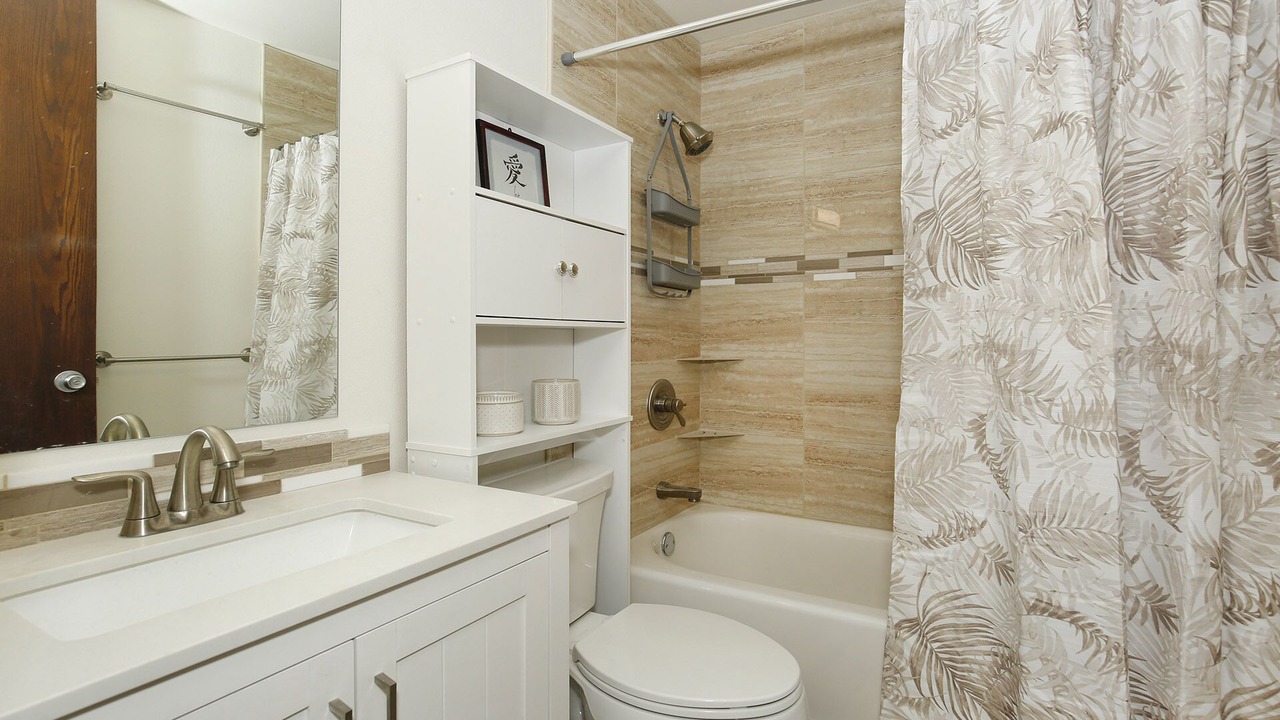 Photo of Bathroom in Waikiki