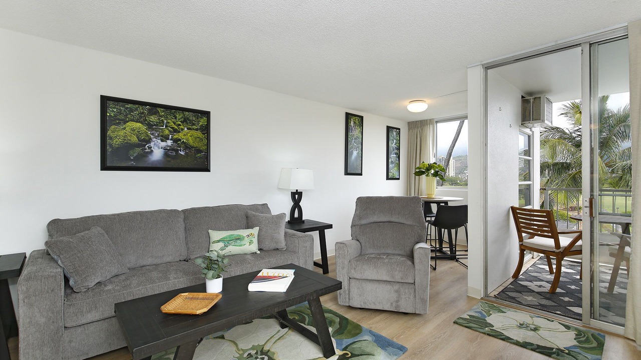 Photo of Bedroom in Waikiki