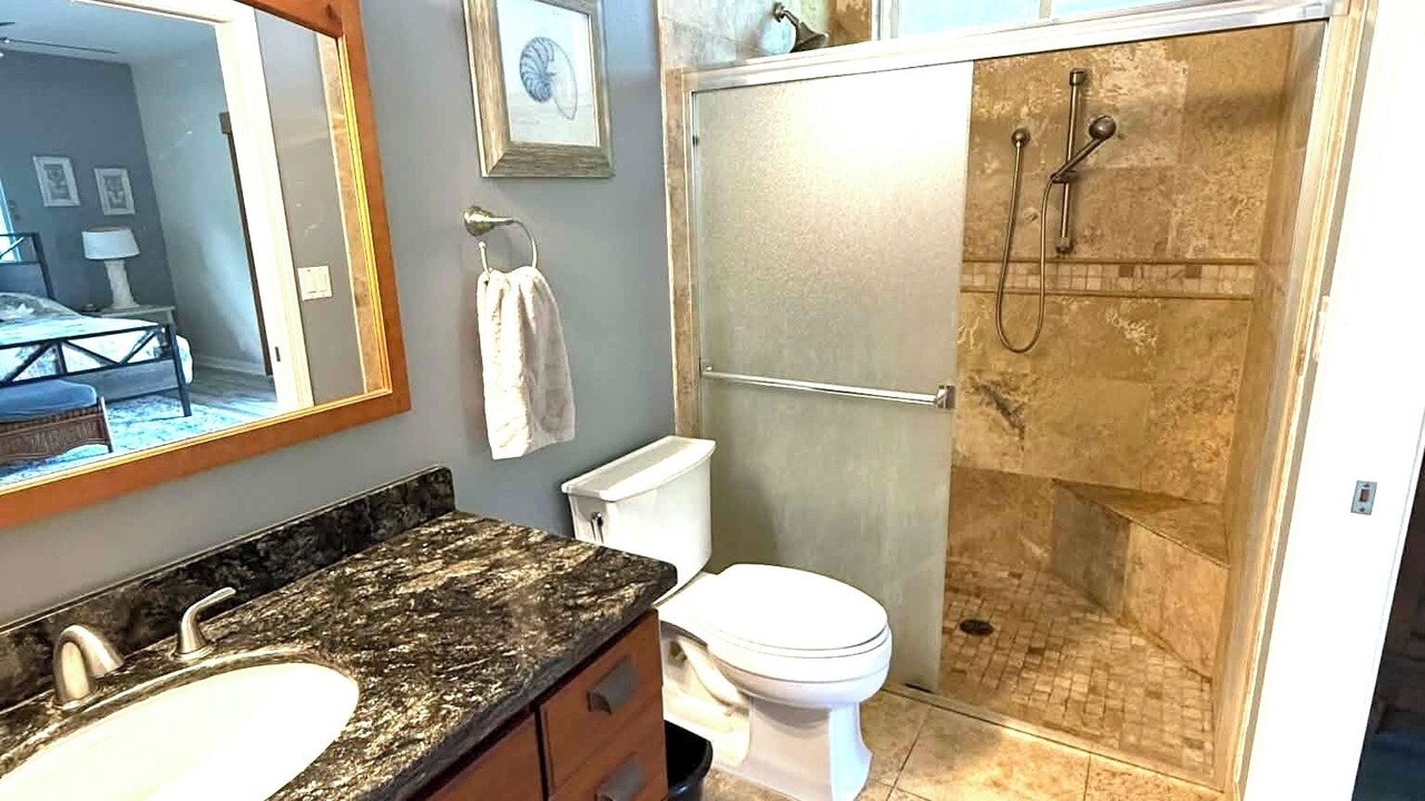 Photo of Bathroom in Kona Palisades