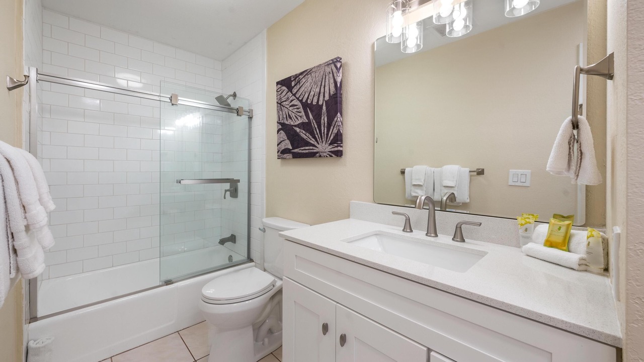Photo of Bathroom in Keauhou