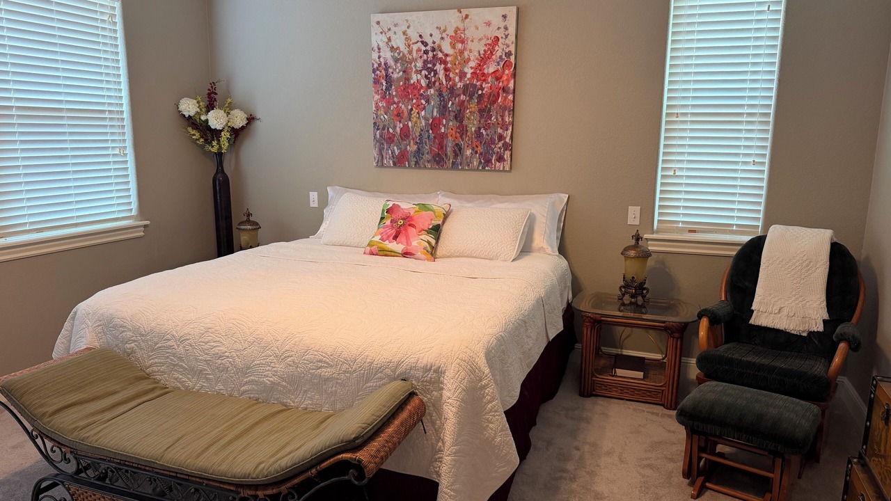 Photo of Bedroom in Maysville
