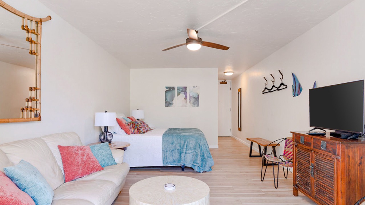 Photo of Bedroom in Historic Kailua Village