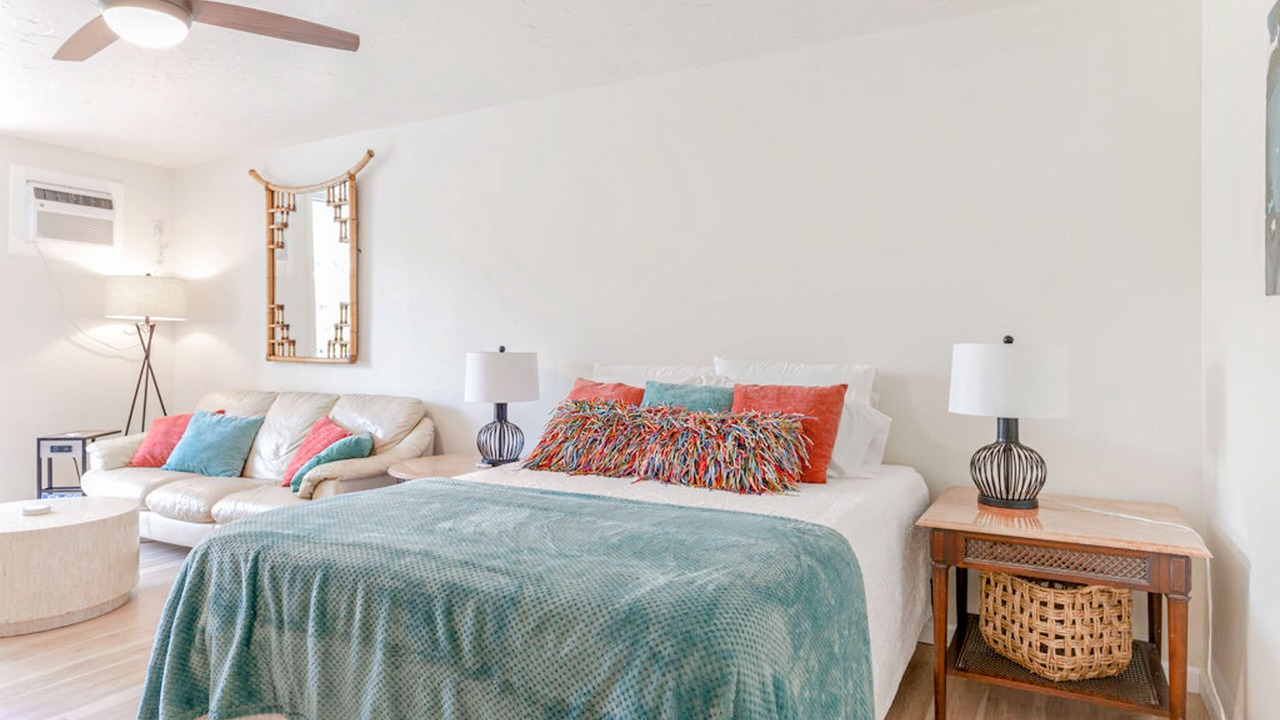 Photo of Bedroom in Historic Kailua Village