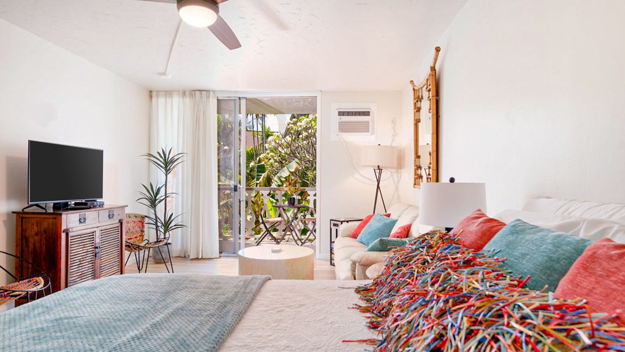 Photo of Bedroom in Historic Kailua Village