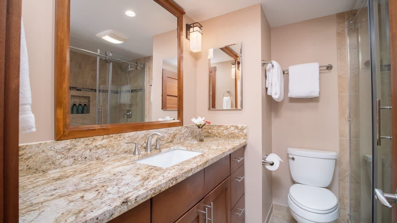 Photo of Bathroom in Kahana