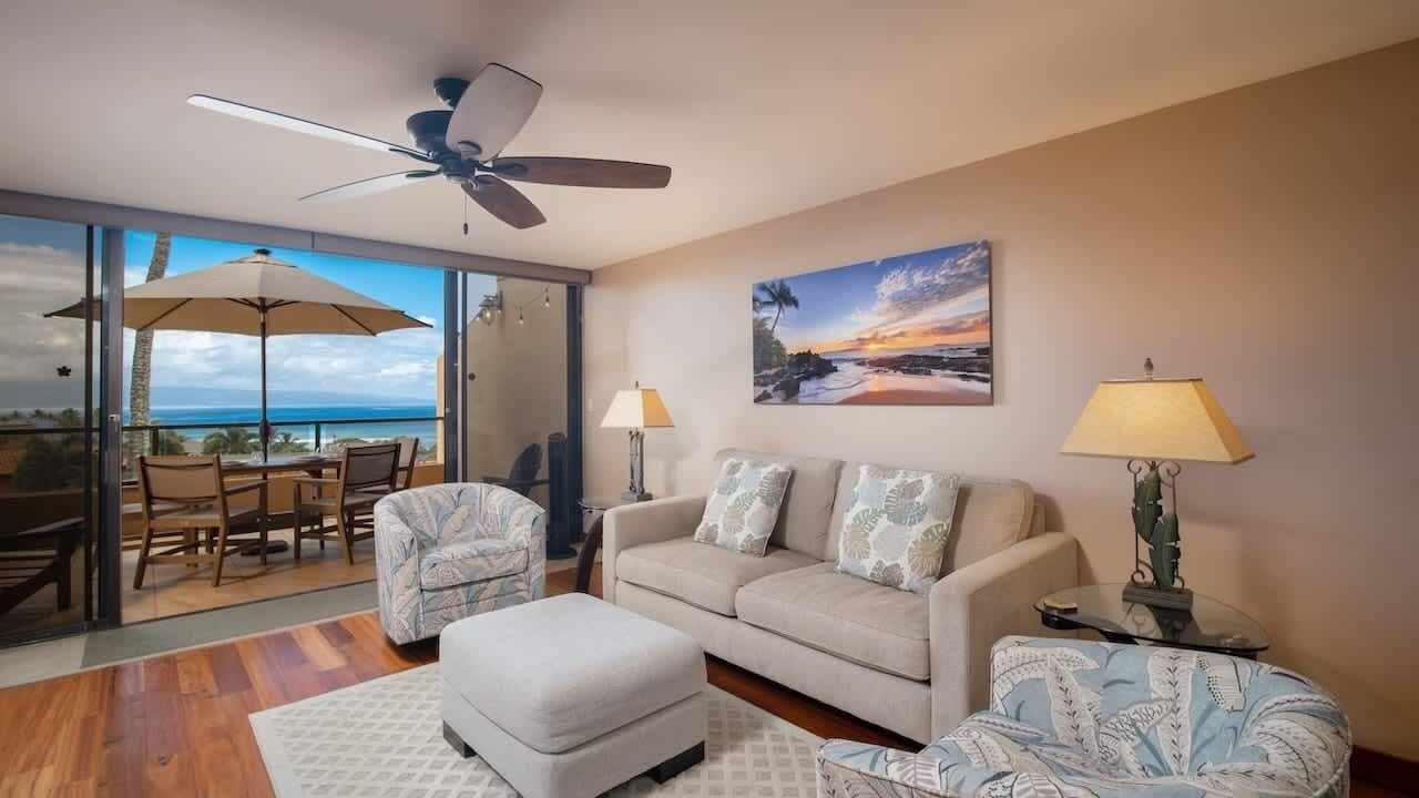 Photo of Livingroom in Kahana