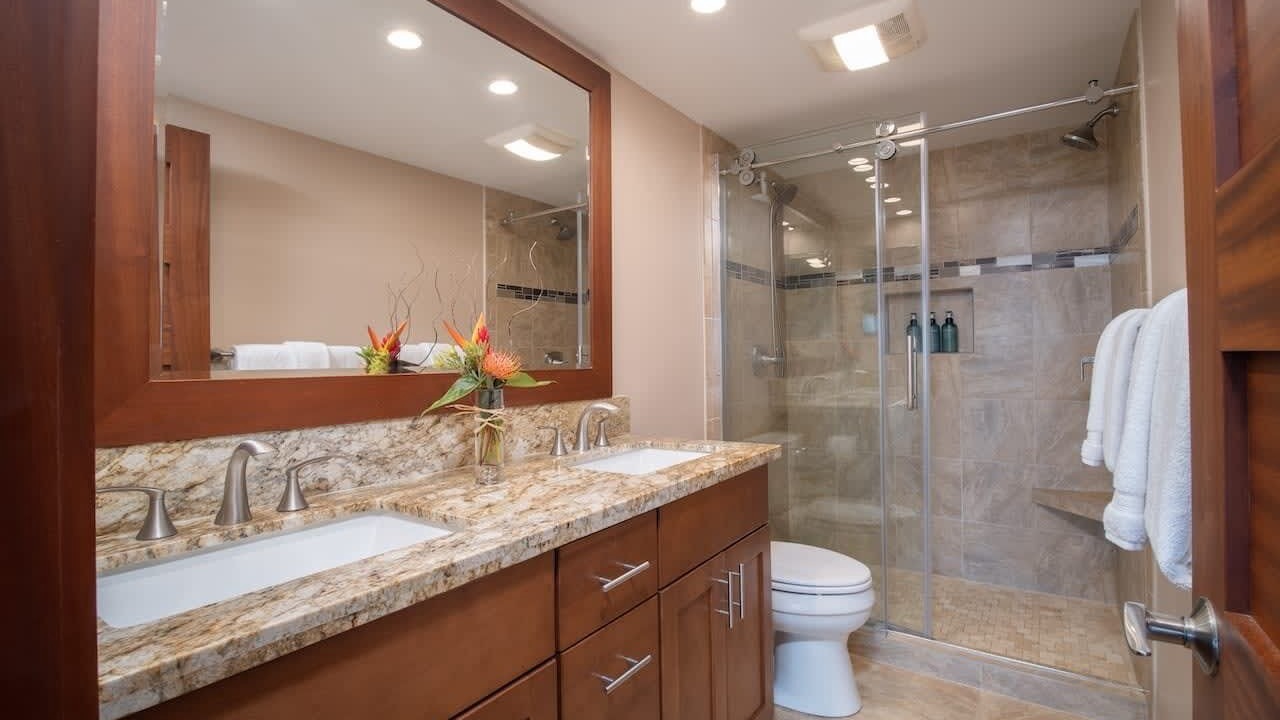 Photo of Bathroom in Kahana