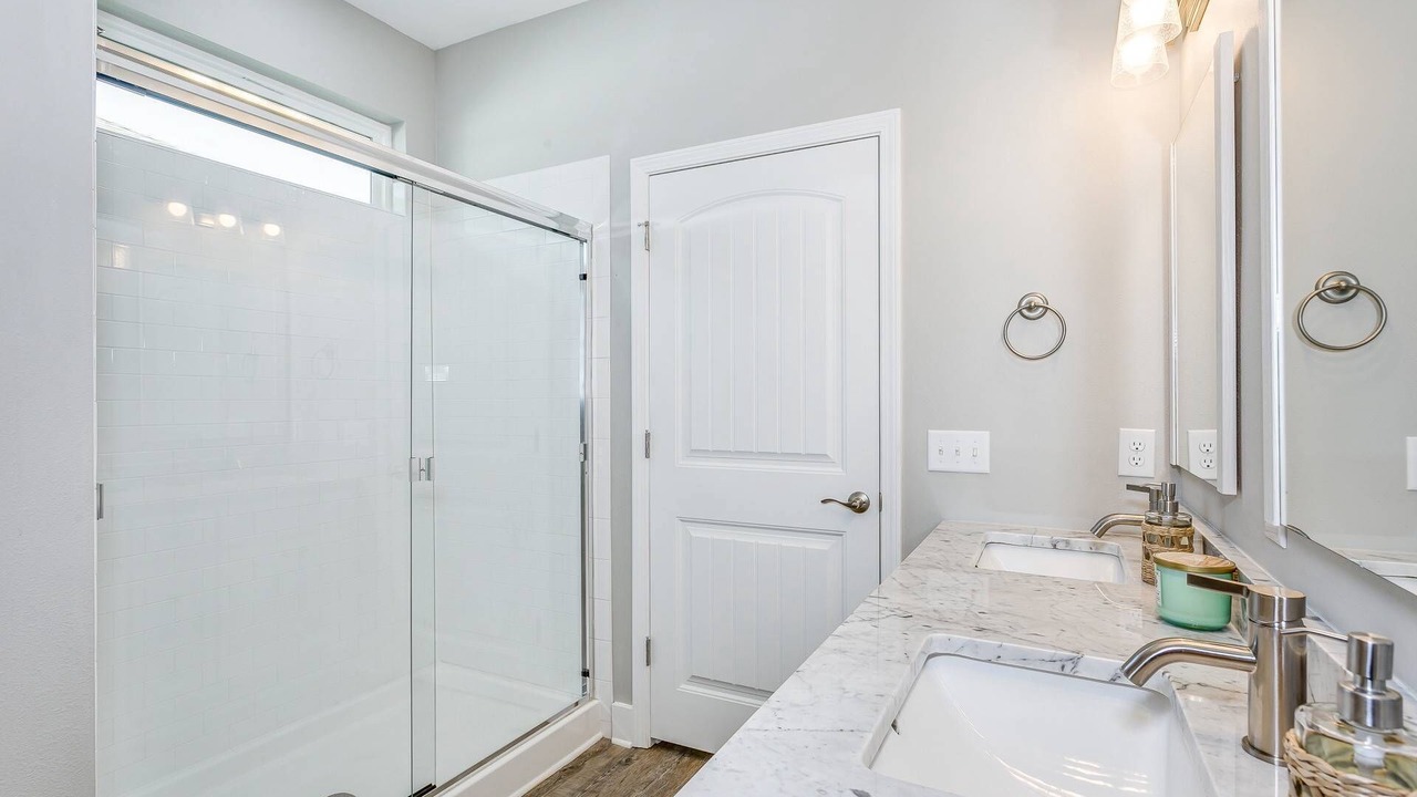 Photo of Bathroom in Ono Island