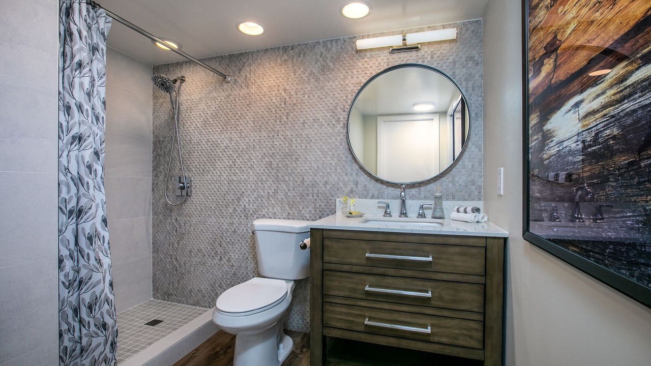 Photo of Bathroom in Waikiki