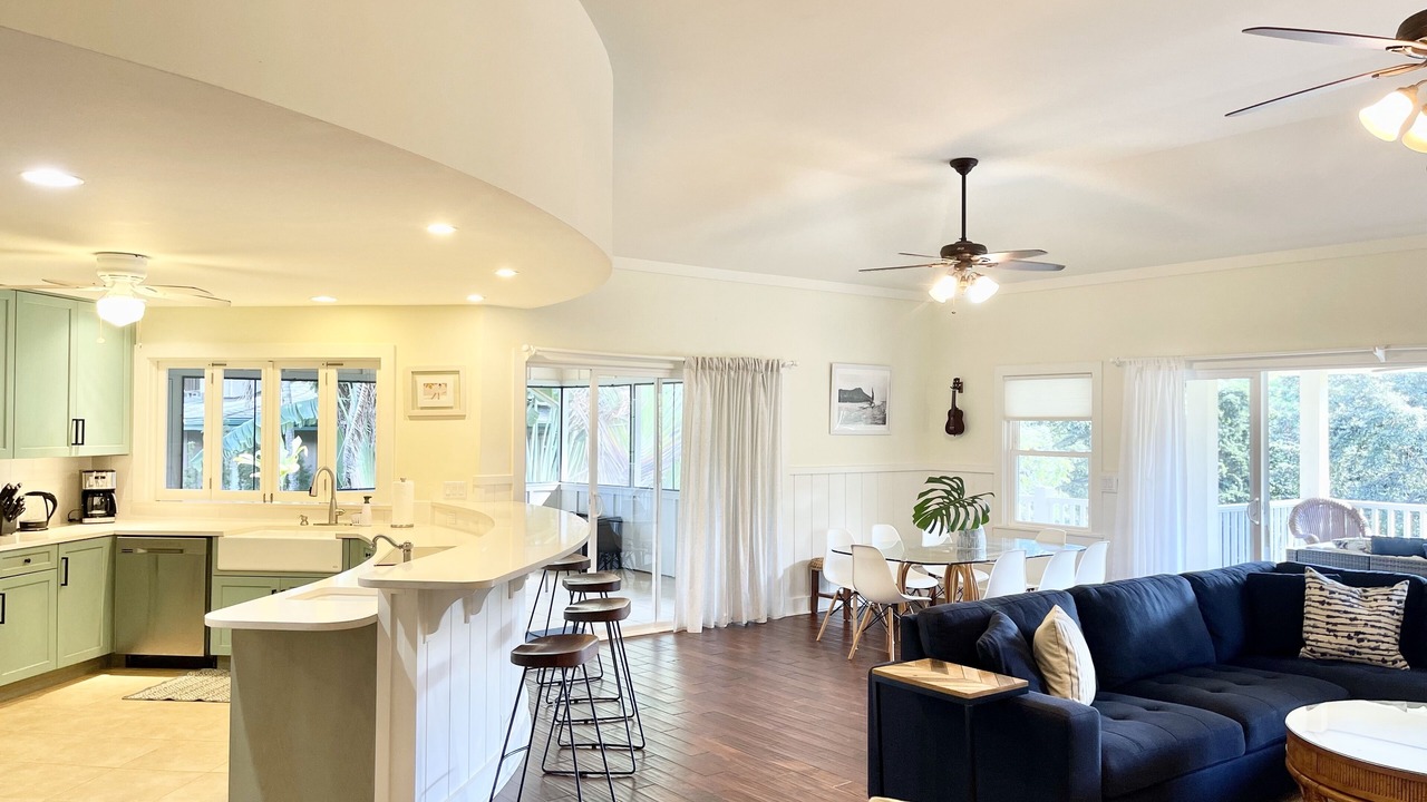Photo of Livingroom in Princeville