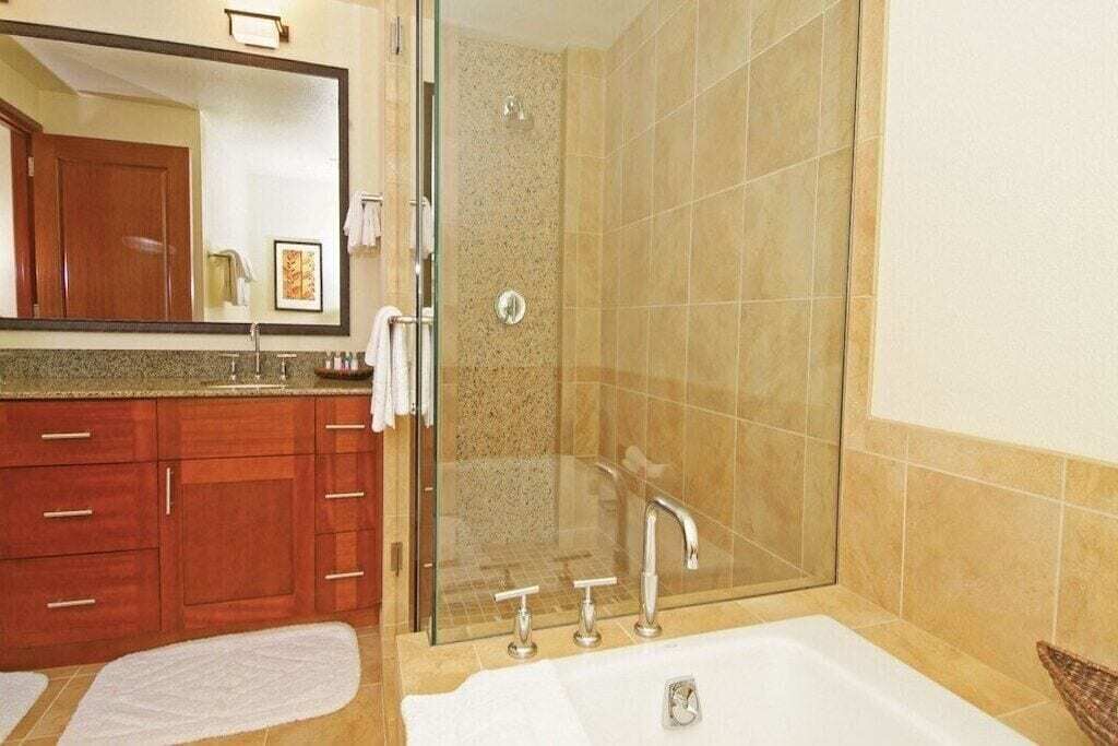 Photo of Bathroom in Lihue