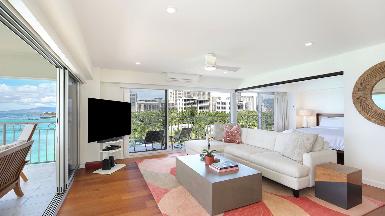 Photo of Livingroom in Waikiki