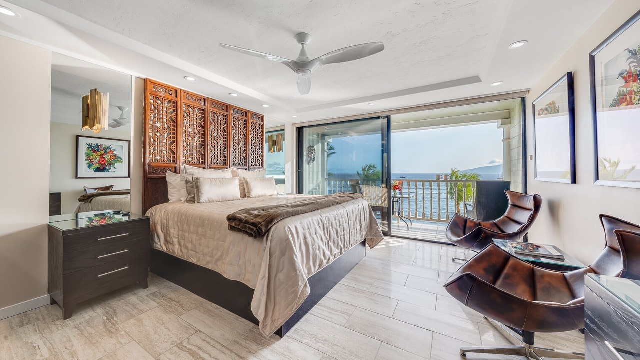 Photo of Bedroom in Historic Lahaina Front Street