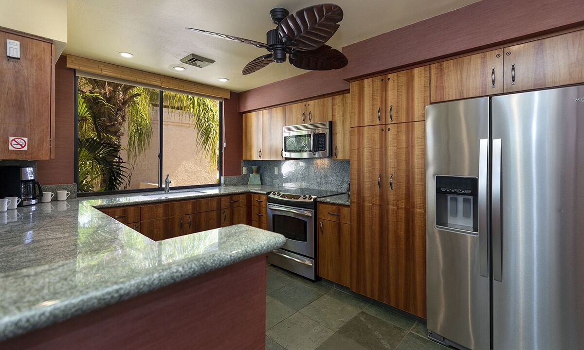 Photo of Kitchen in Waikoloa