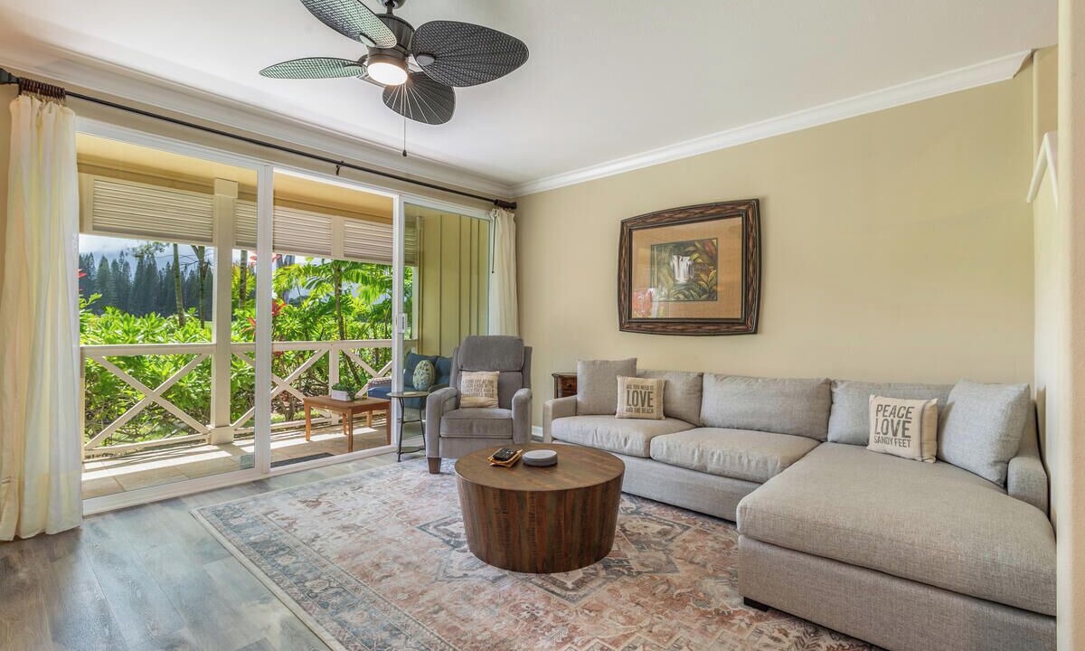 Photo of Livingroom in Princeville