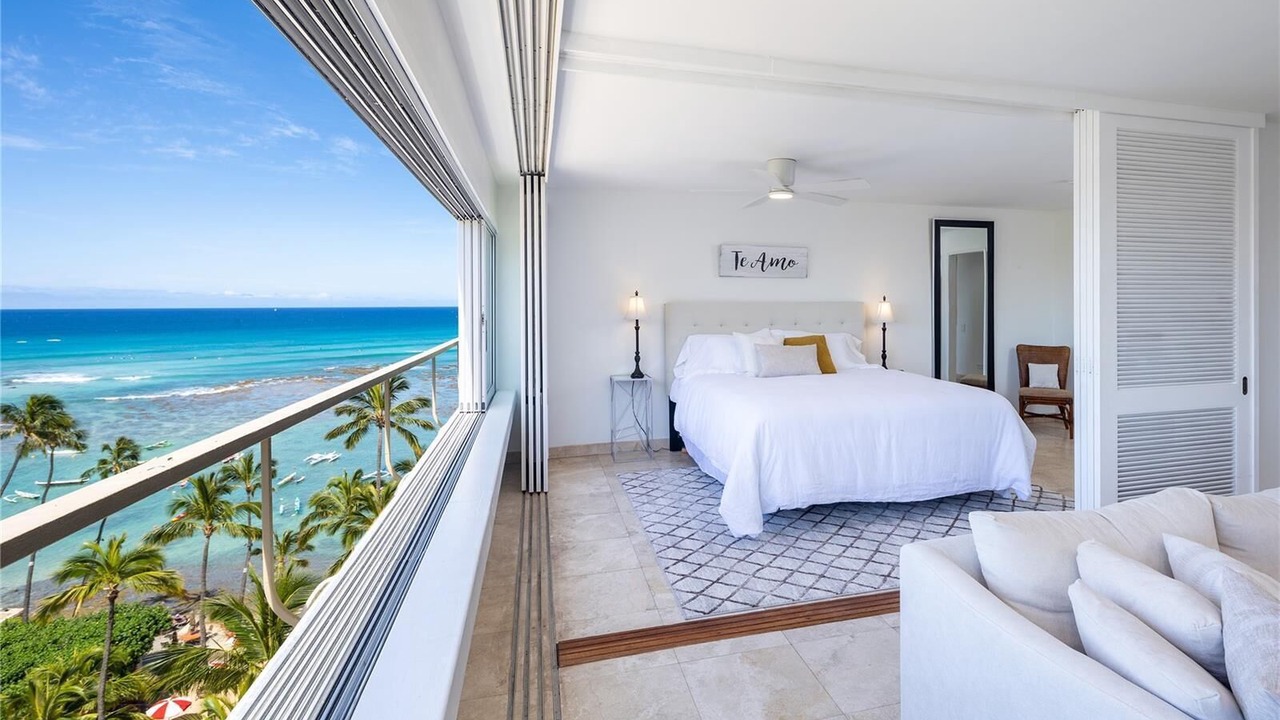 Photo of Bedroom in Diamond Head - Kapahulu - St. Louis