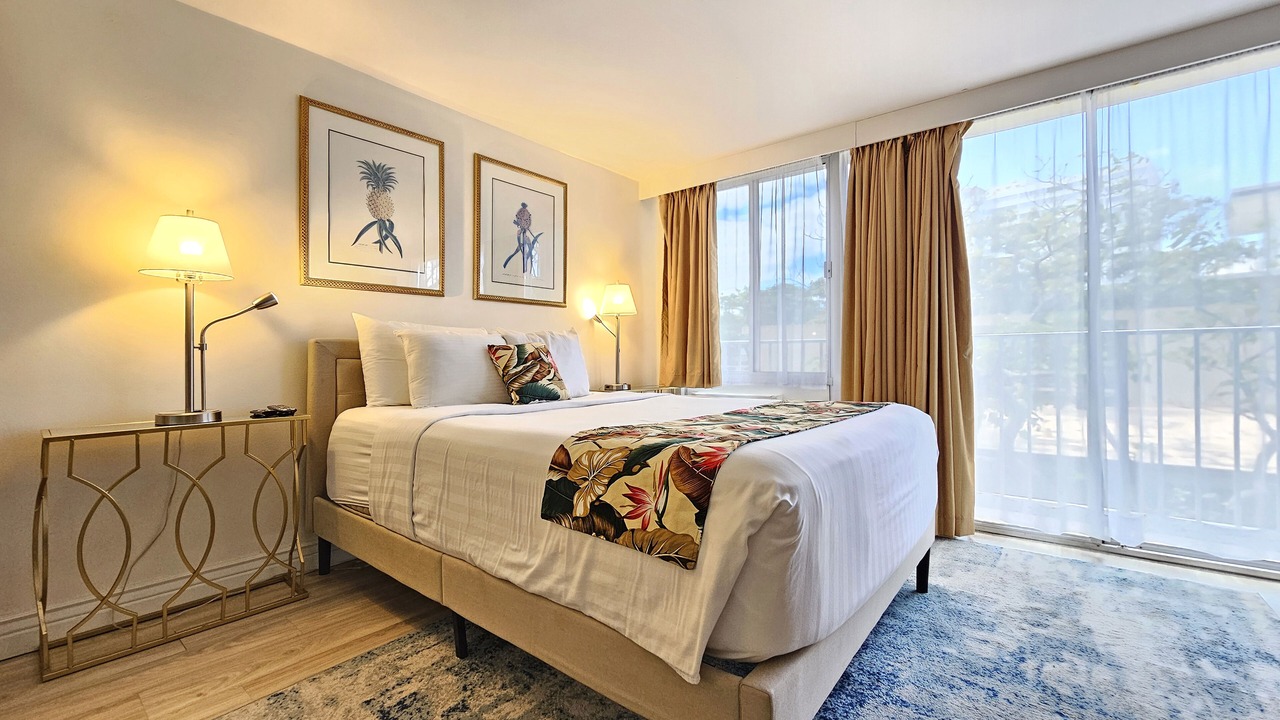 Photo of Bedroom in Diamond Head - Kapahulu - St. Louis
