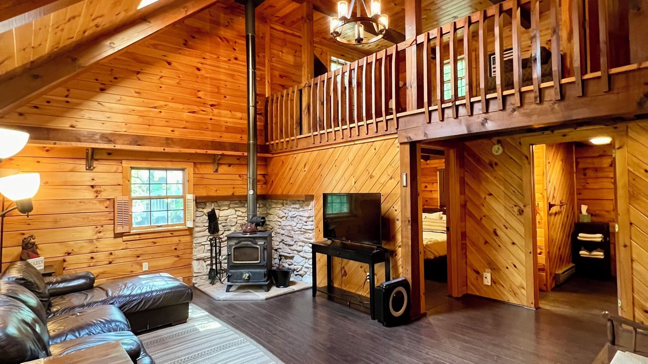 Photo of Livingroom in Albrightsville