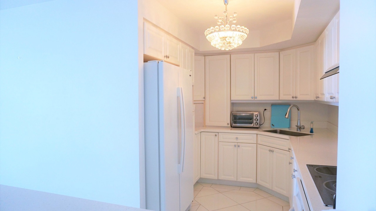Photo of Kitchen in Waikiki