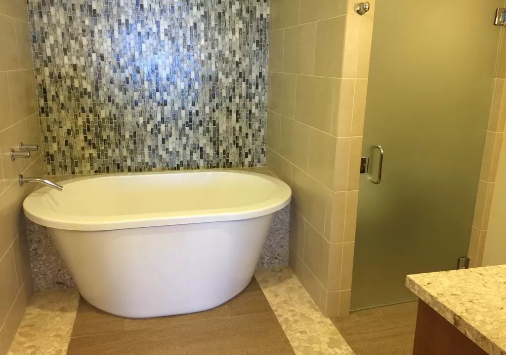 Photo of Bathroom in Lahaina