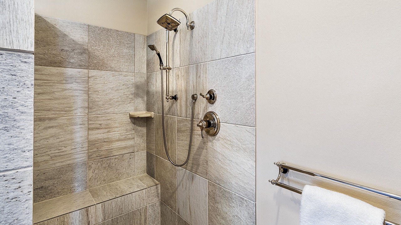 Photo of Bathroom in Keauhou
