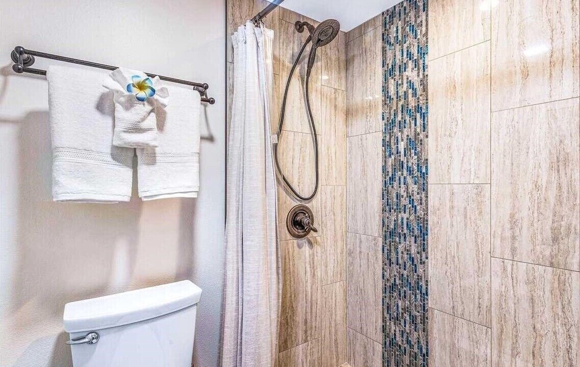 Photo of Bathroom in Kahana