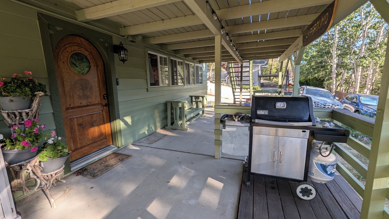 Photo of Patio Balcony in Lake Arrowhead