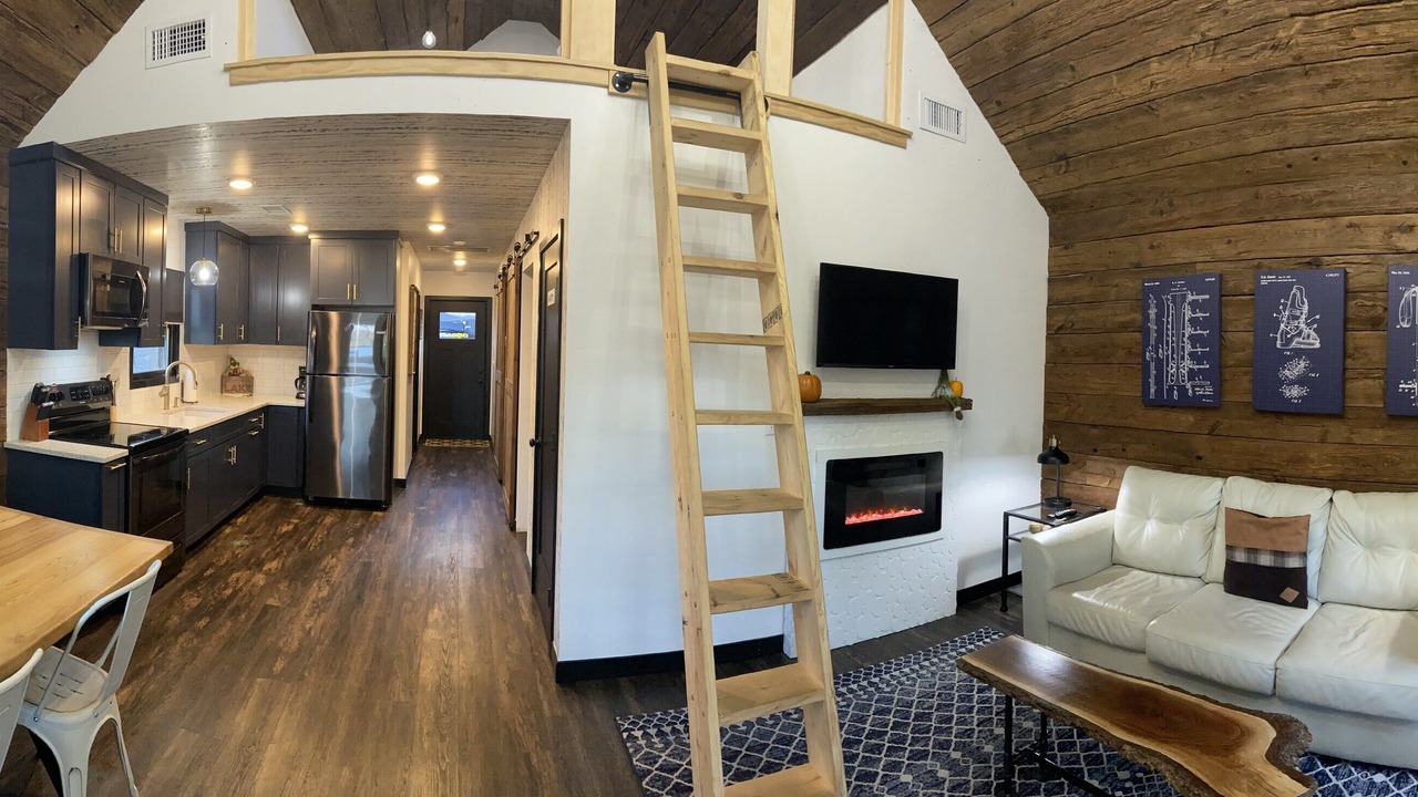 Photo of Livingroom in Lake Harmony Estates