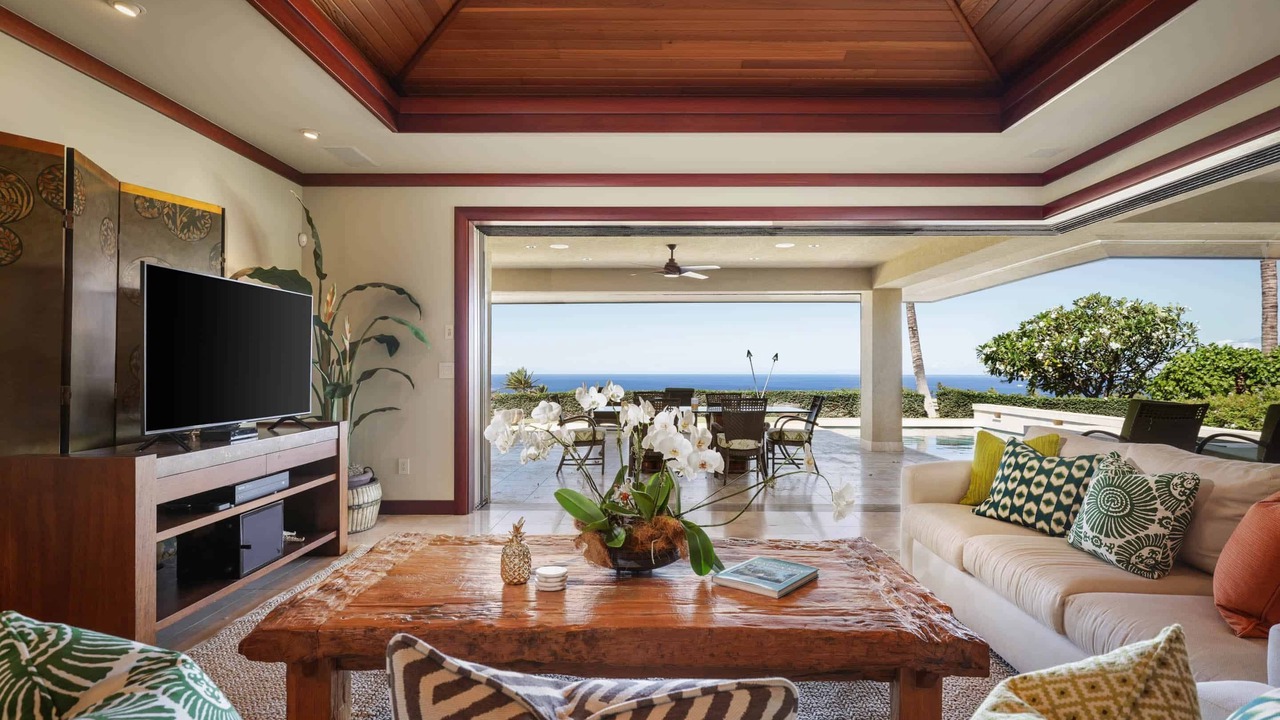 Photo of Livingroom in Kamuela