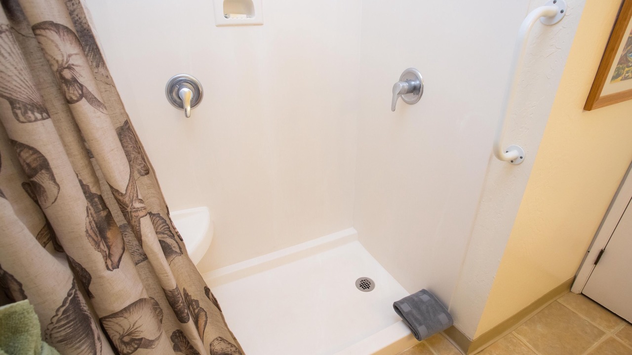 Photo of Bathroom in Kihei