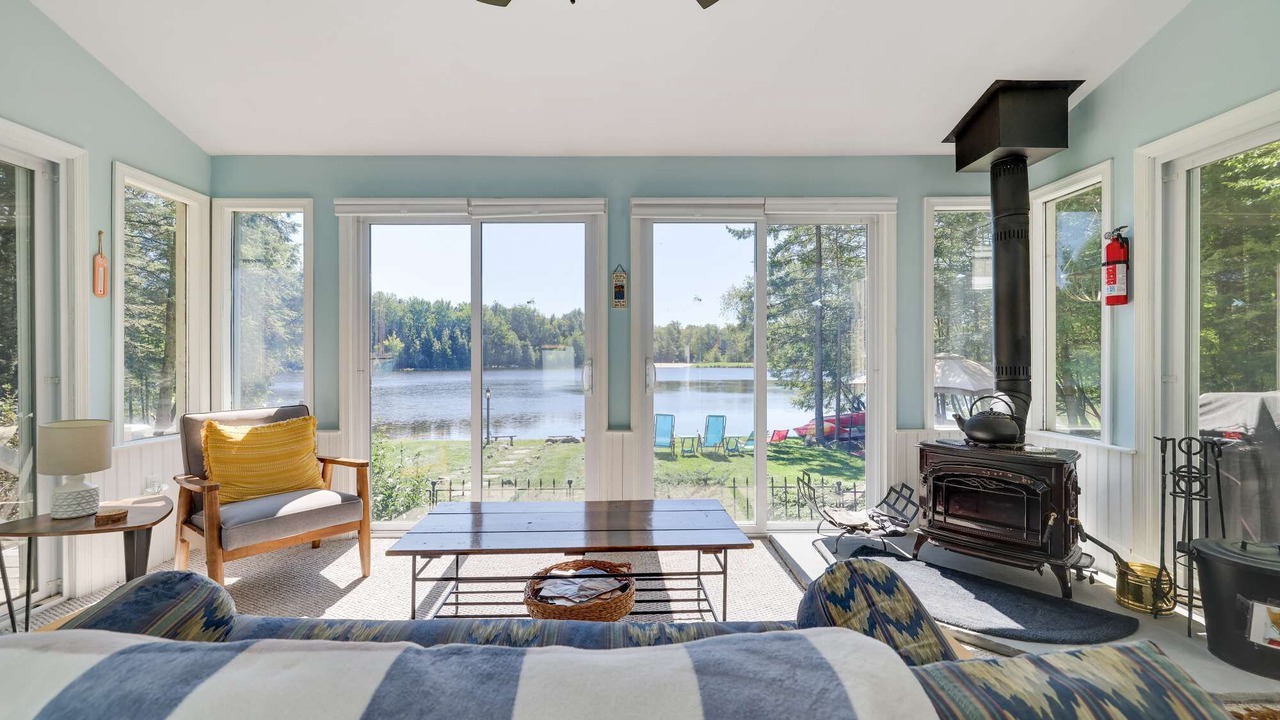 Photo of Livingroom in Blakeslee