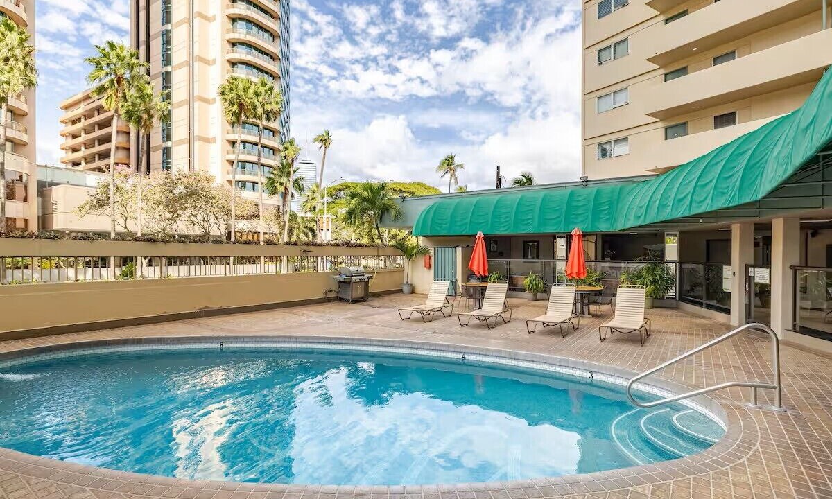 Photo of Outdoor in McCully - Moiliili