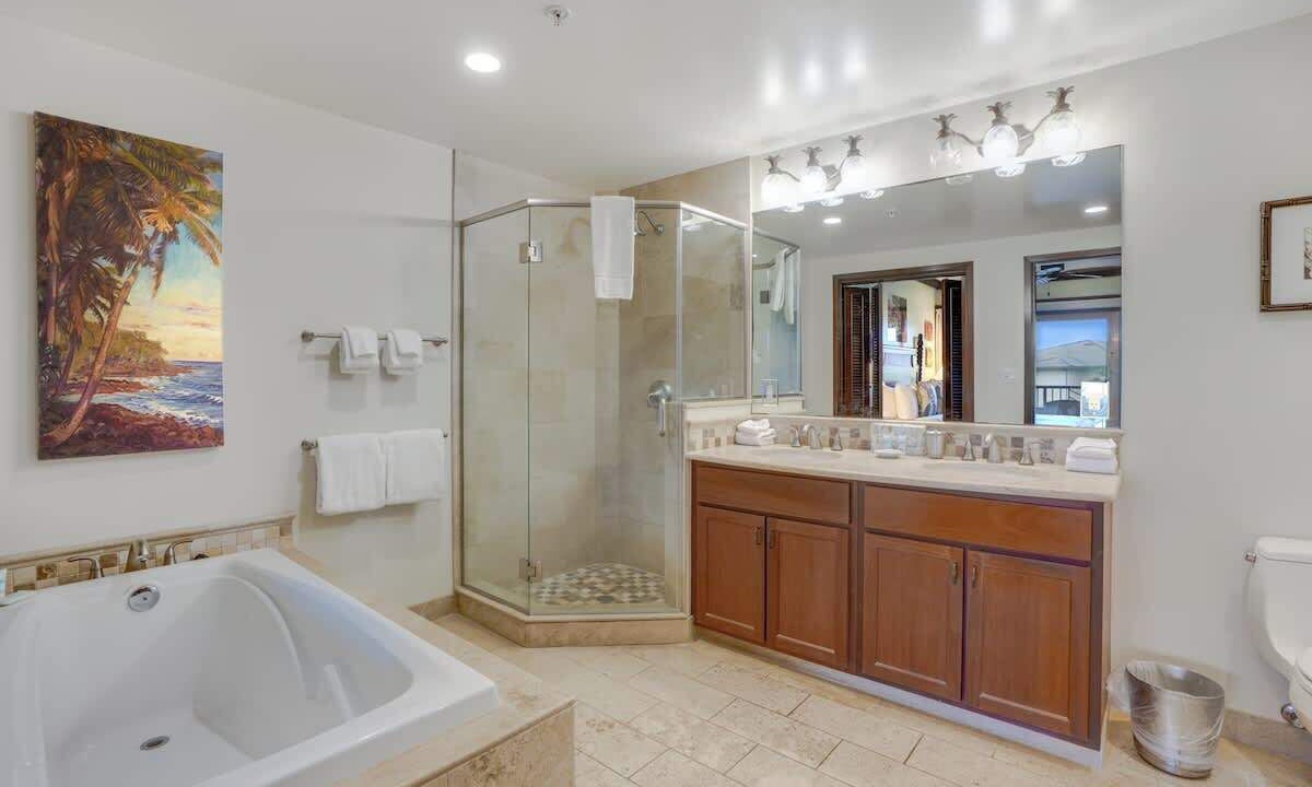 Photo of Bathroom in Wailua
