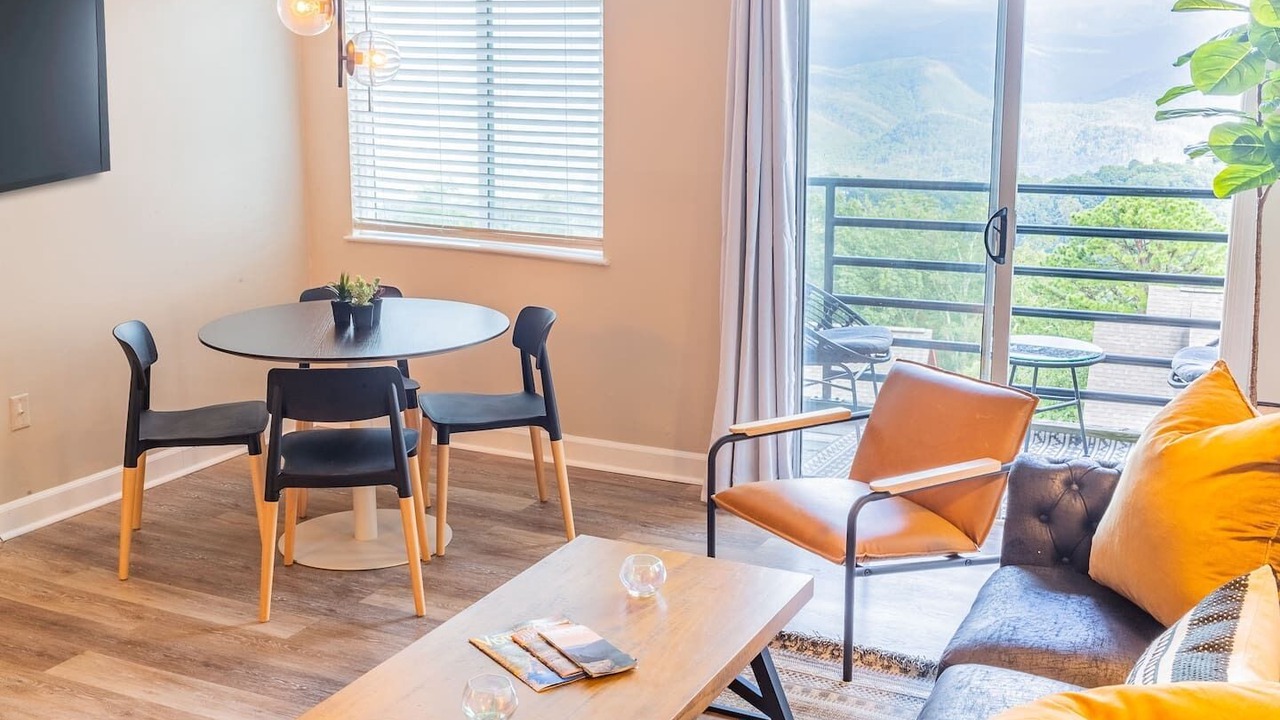 Photo of Livingroom in Chalet Village