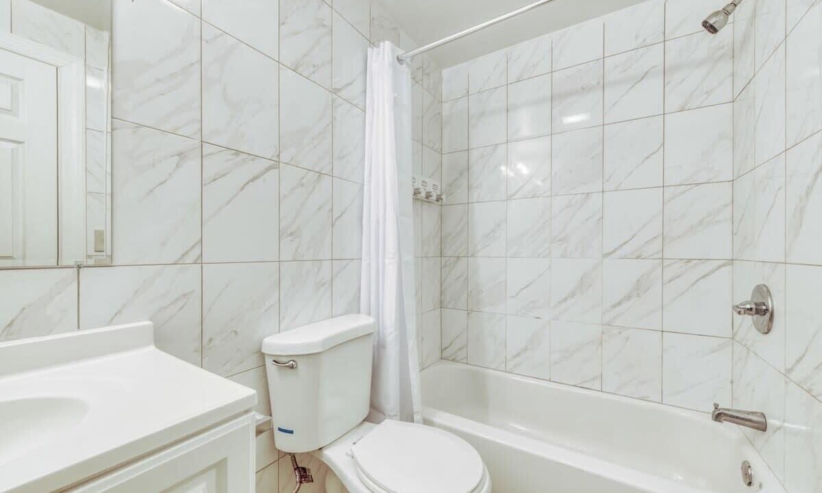 Photo of Bathroom in Chinatown