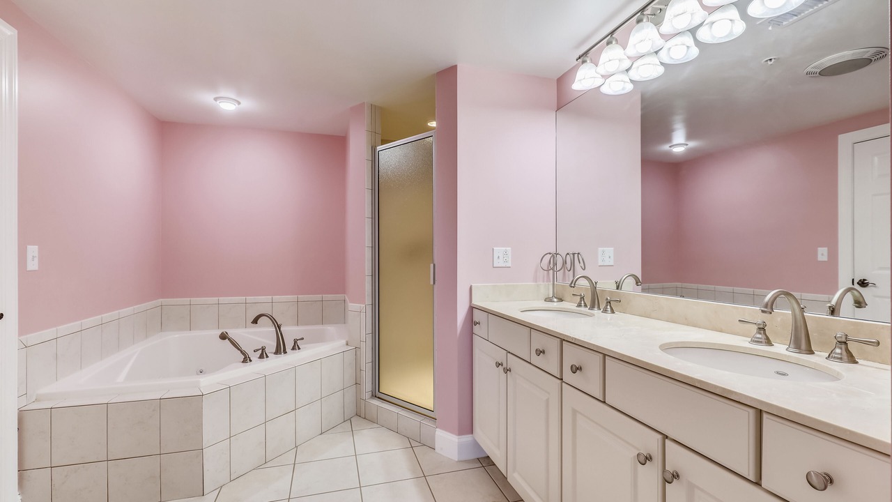 Photo of Bathroom in Midtown Ocean City