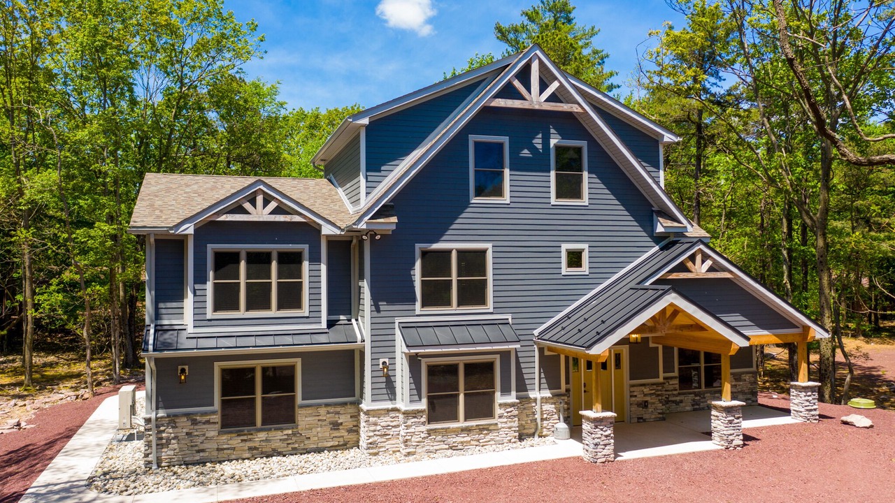 Photo of Outdoor in Lake Harmony Estates