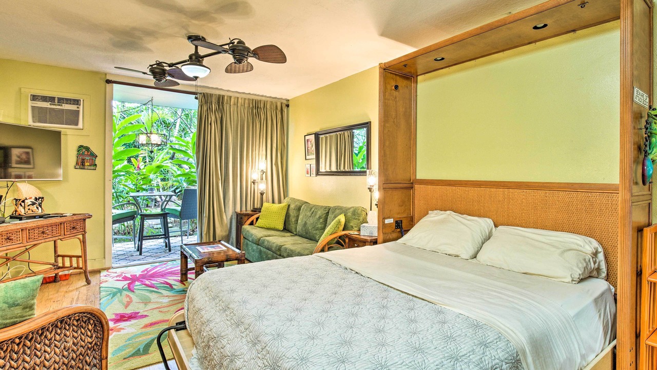 Photo of Bedroom in Historic Kailua Village