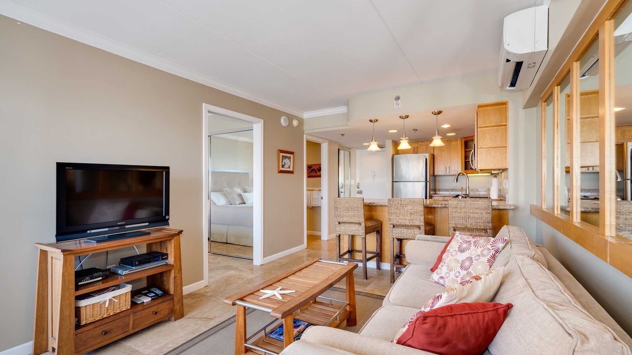 Photo of Livingroom in Waikiki