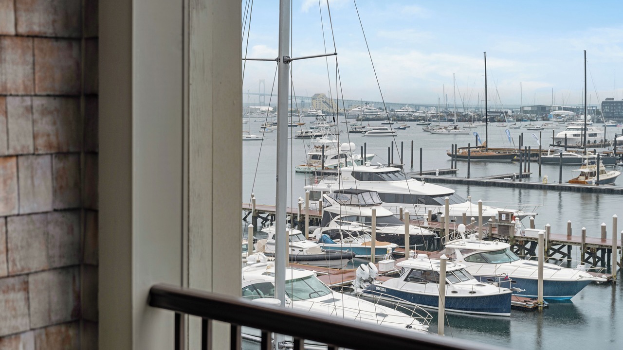 Photo of Patio Balcony in Yachting Village