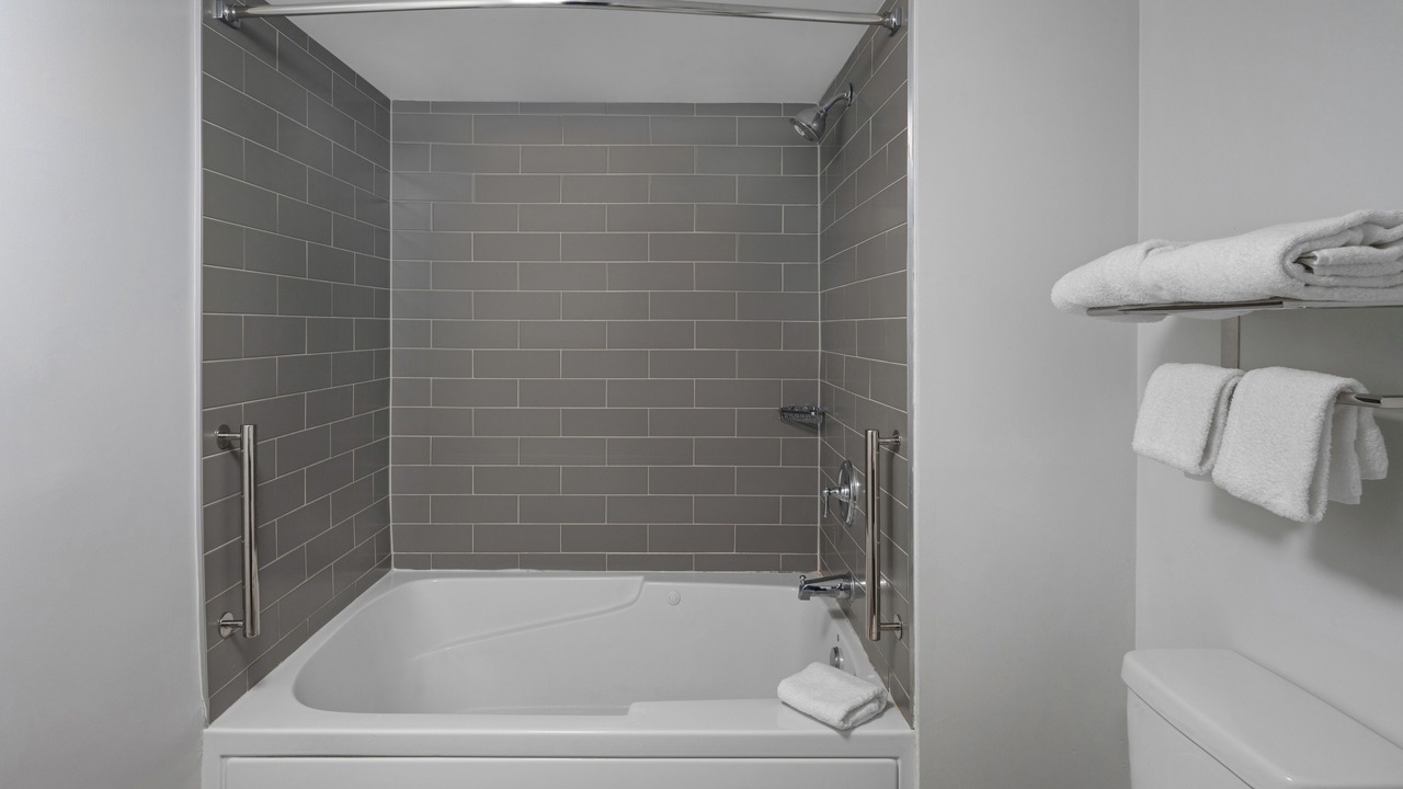 Photo of Bathroom in Yachting Village