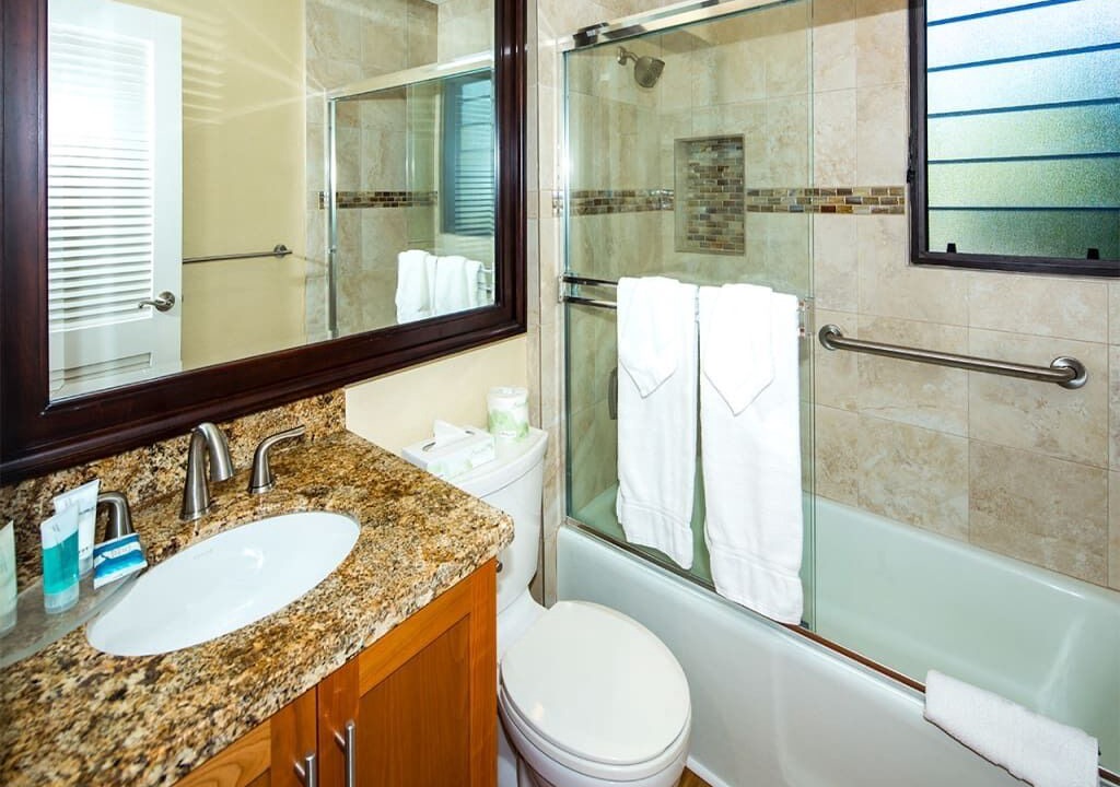 Photo of Bathroom in Lihue