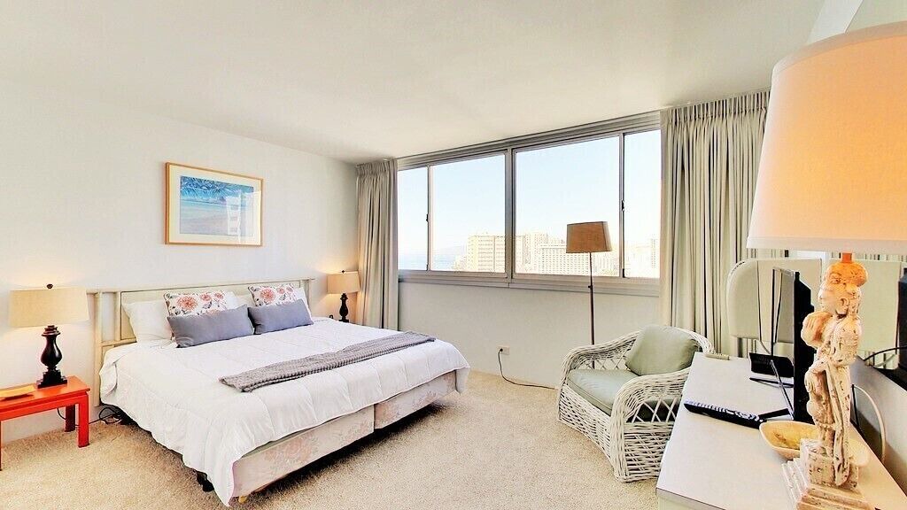 Photo of Bedroom in Waikiki