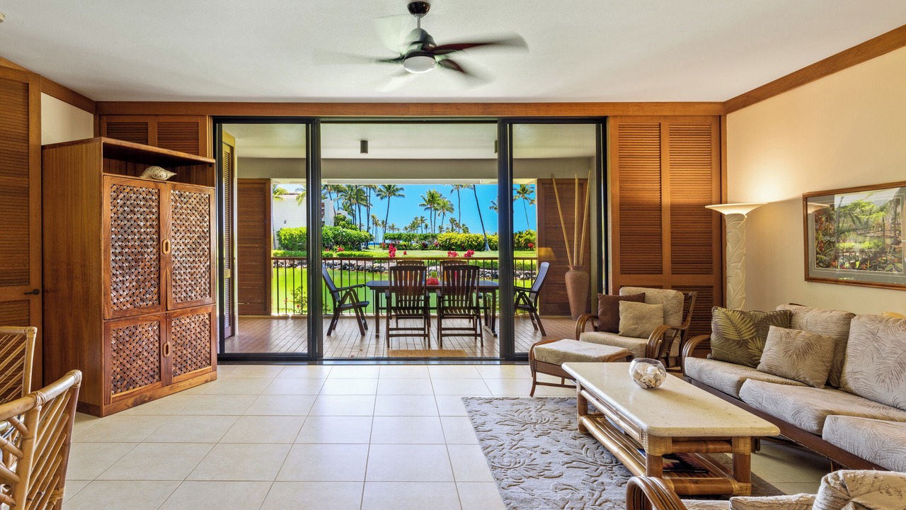 Photo of Livingroom in Kamuela