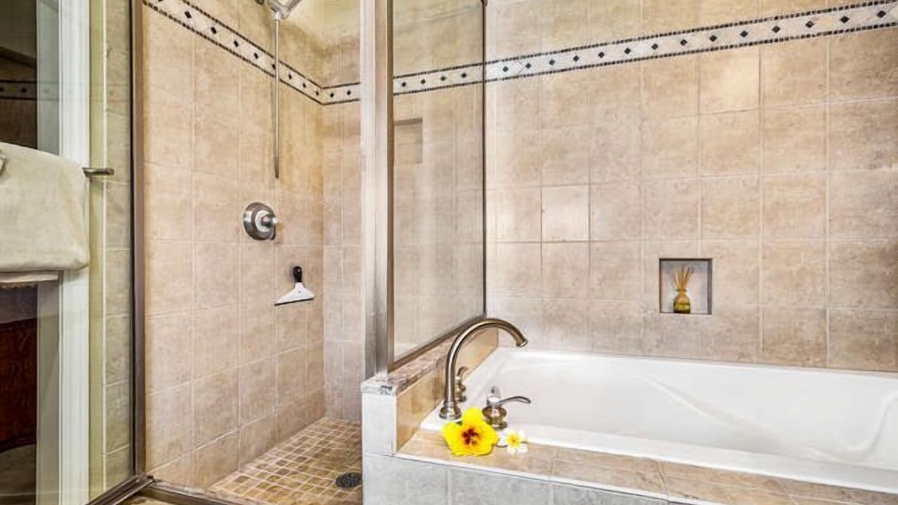 Photo of Bathroom in Waikoloa