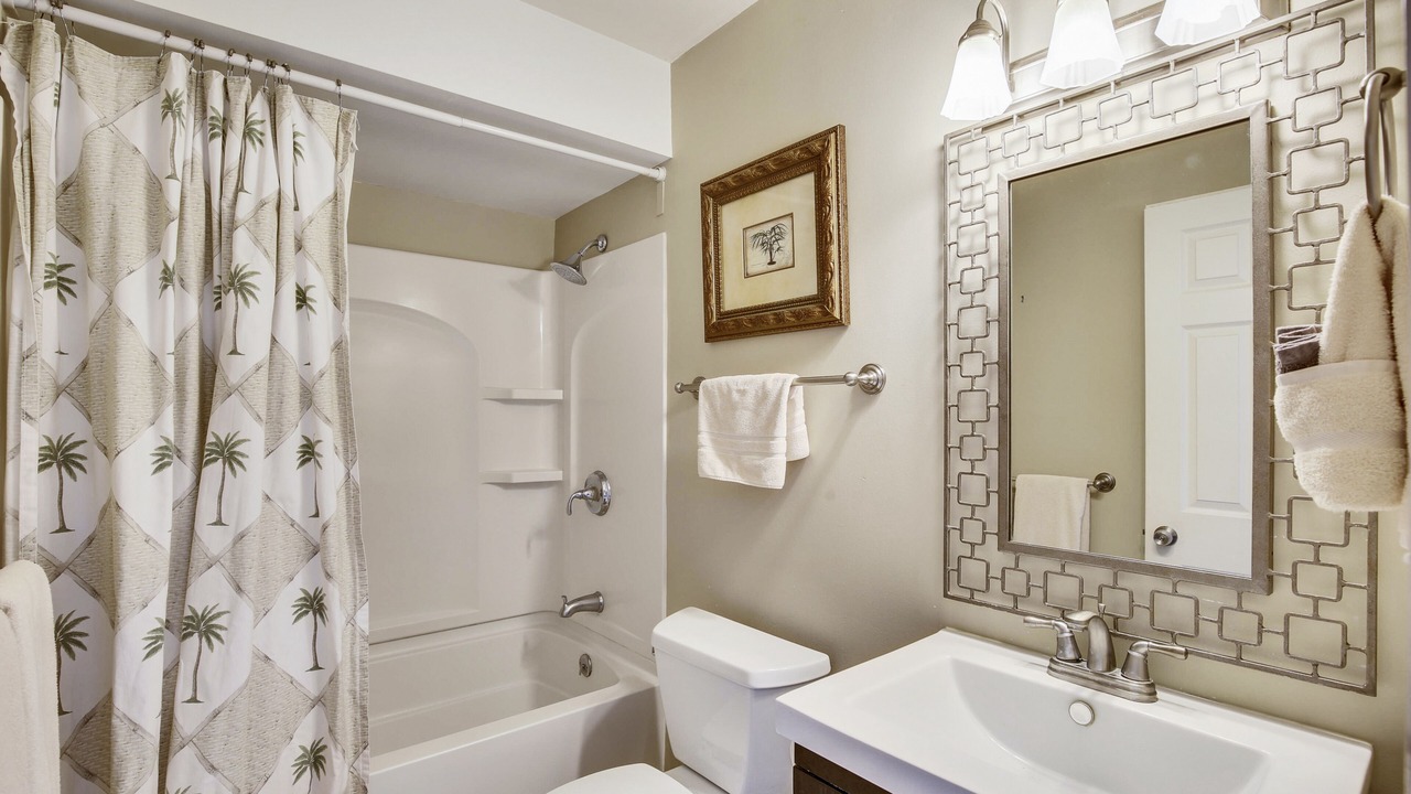 Photo of Bathroom in Kahuku